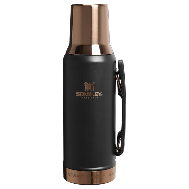 messi-x-stanley-1913-high-precision-flow-mate-system-1-18l-mate-thermoskanne image 1