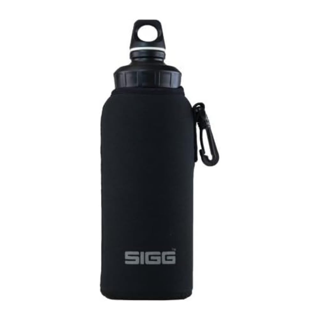 sigg-neoprene-pouch-black-wmb-schutzh-lle-f-r-sigg-trinkflaschen-0-75-l-mit-kara image 1