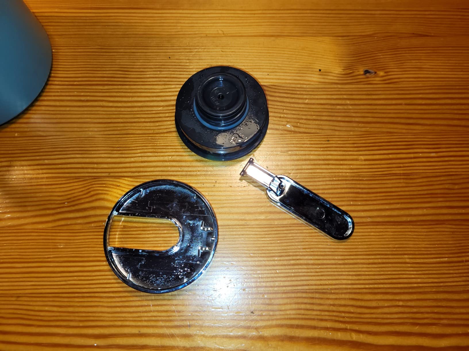 Sehr gut, nur der Deckel klemmt