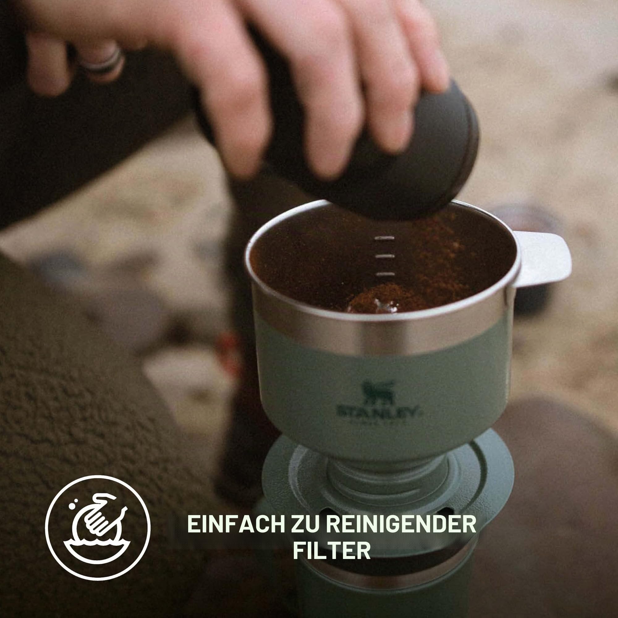 stanley-1913-camp-mug-mit-perfect-brew-set-0-35l-hammertone-green-inkl-pour-over image 6