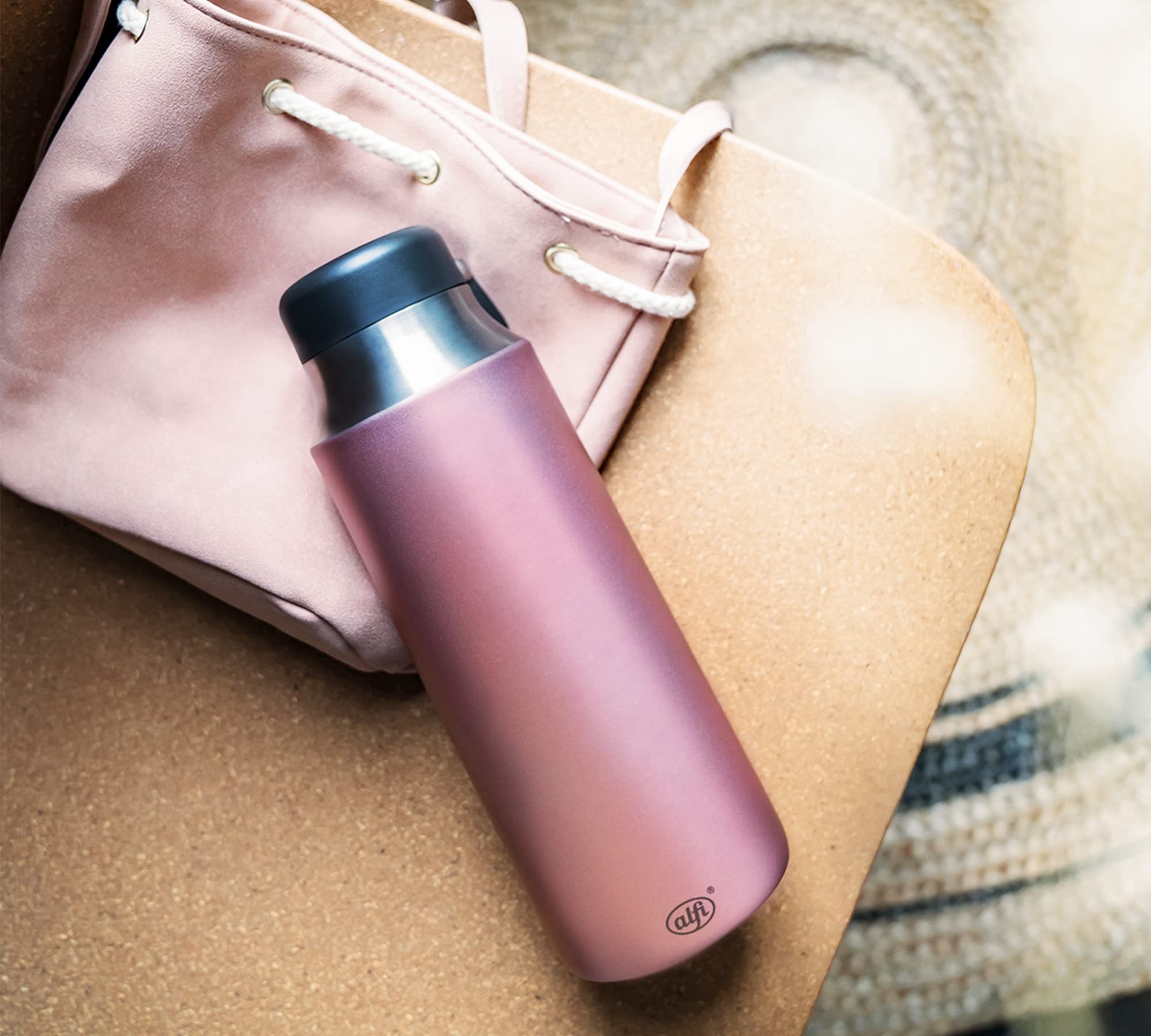 alfi-city-tea-bottle-900ml-rose-edelstahl-thermoflasche-mit-trageschlaufe-auslau image 2