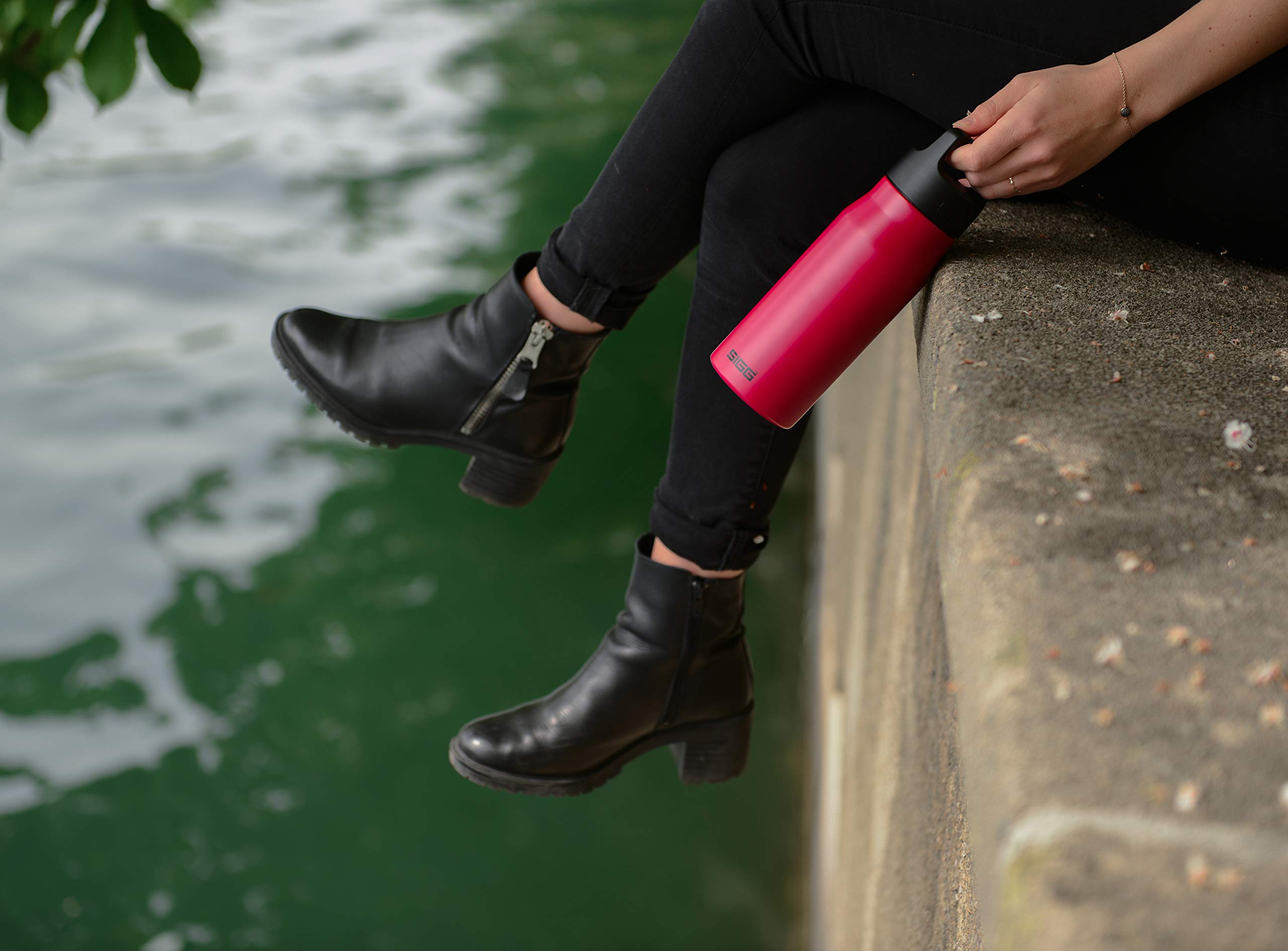 sigg-explorer-edelstahl-trinkflasche-0-75l-f-r-kohlens-urehaltige-getr-nke-ausla image 8