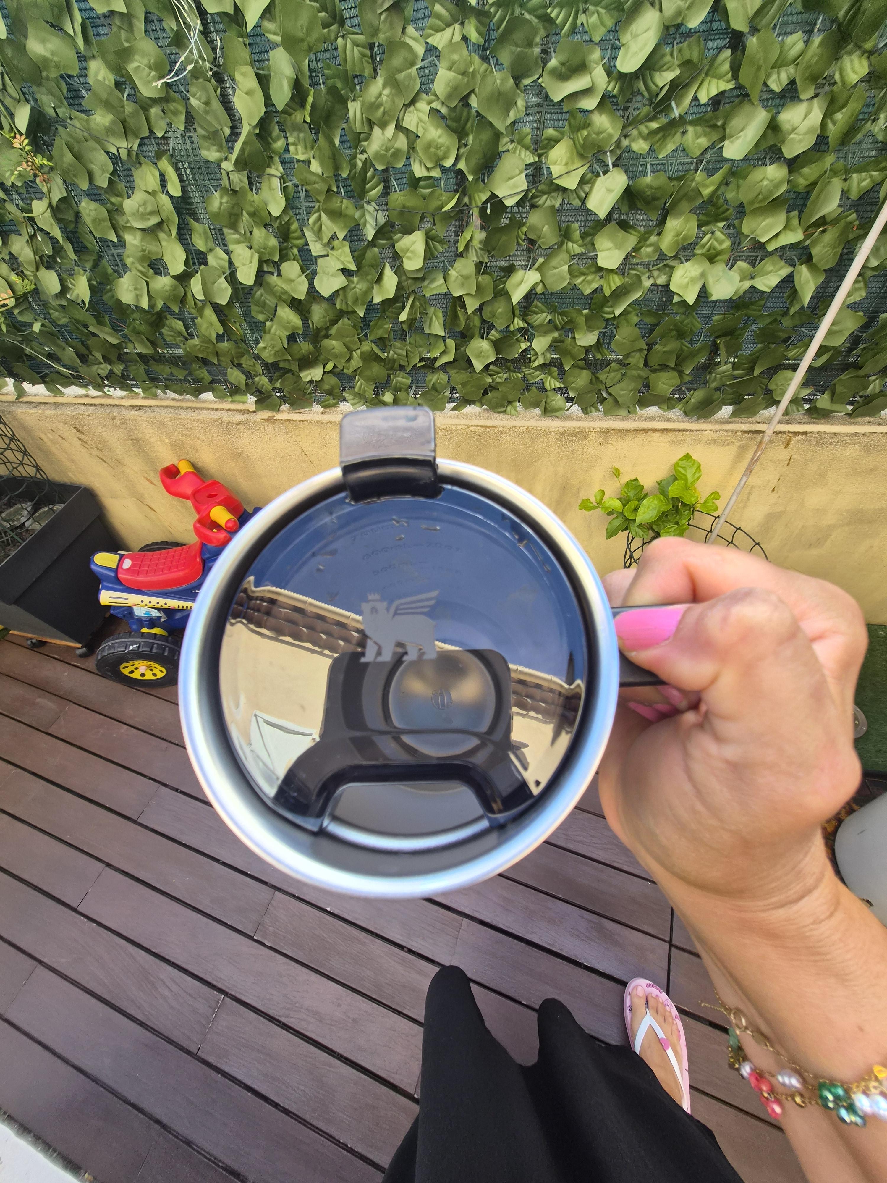 Guter Becher, aber Deckel könnte besser sein
