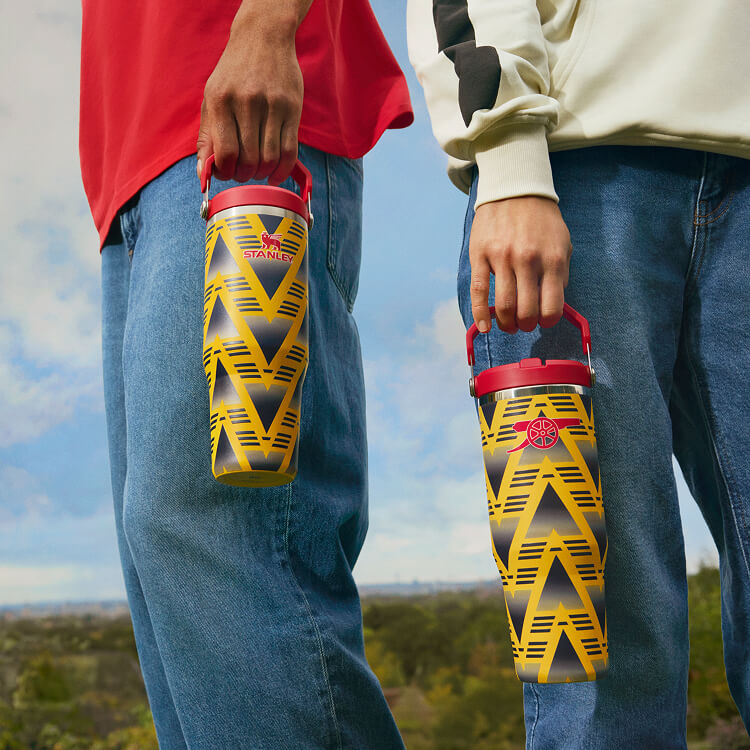 stanley-1913-x-arsenal-iceflow-flip-straw-2-0-tumbler-0-89-l-mit-flip-strohhalm- image 2