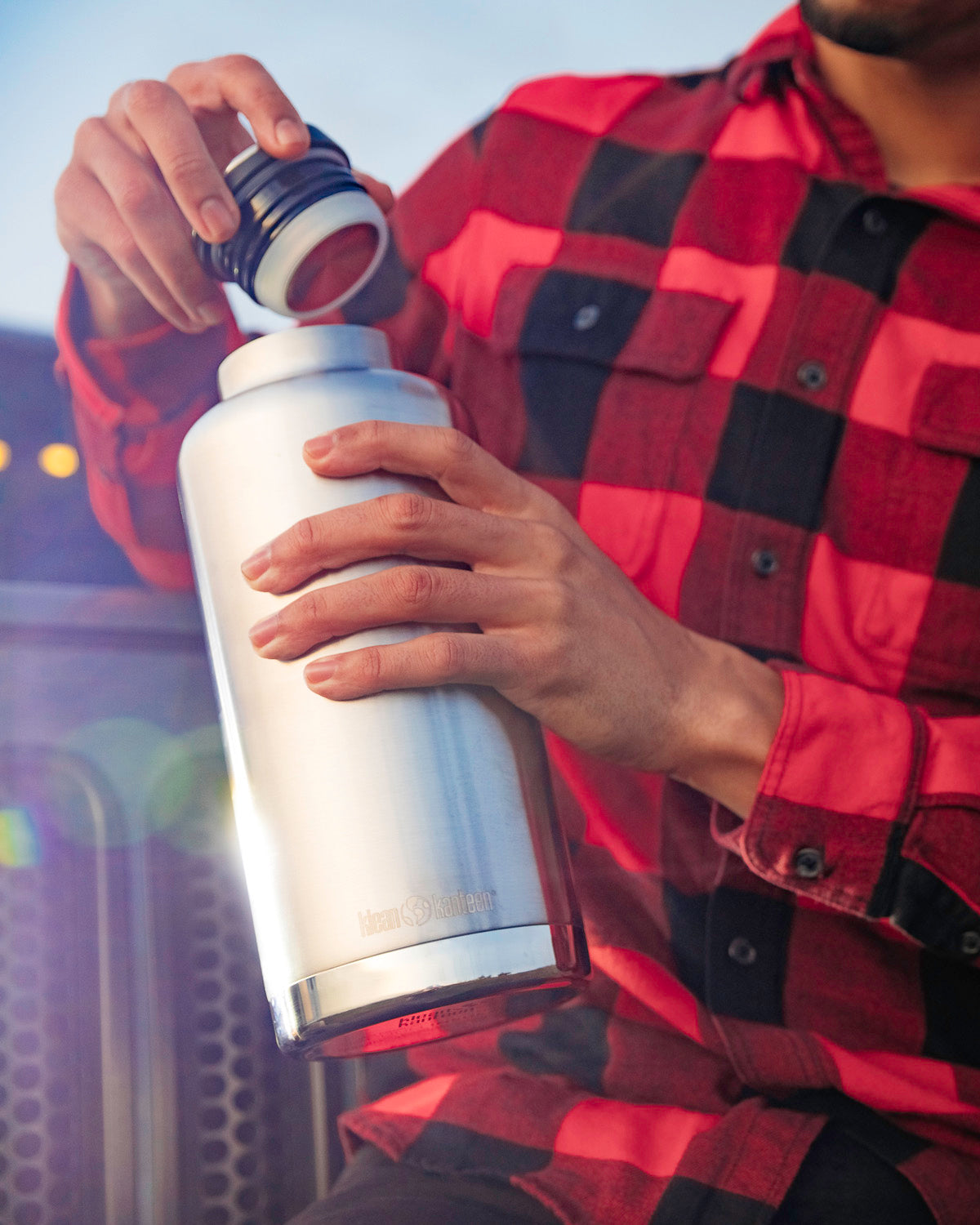 klean-kanteen-tkwide-isolierflasche-1900ml-mit-loop-cap-climate-lock image 8